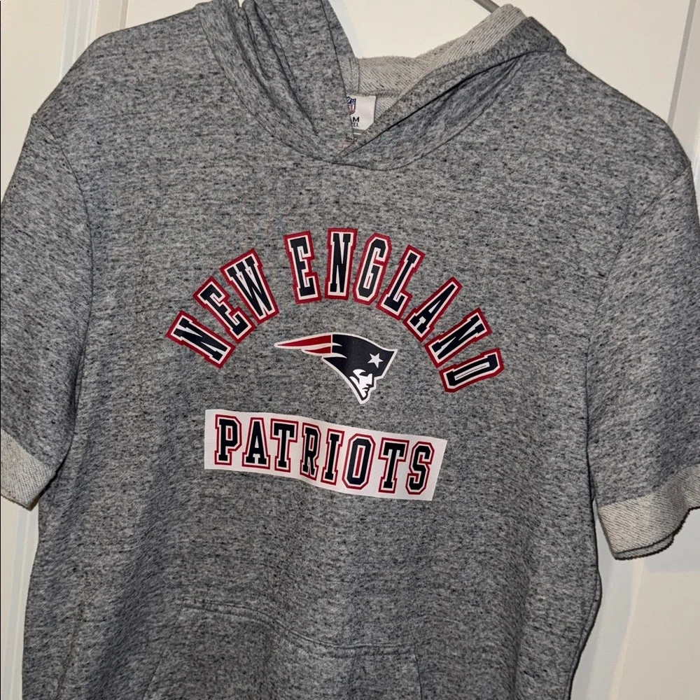 XXL Patriots‎ boys youth Short Sleeve Gray Hooded NFL t shirt
